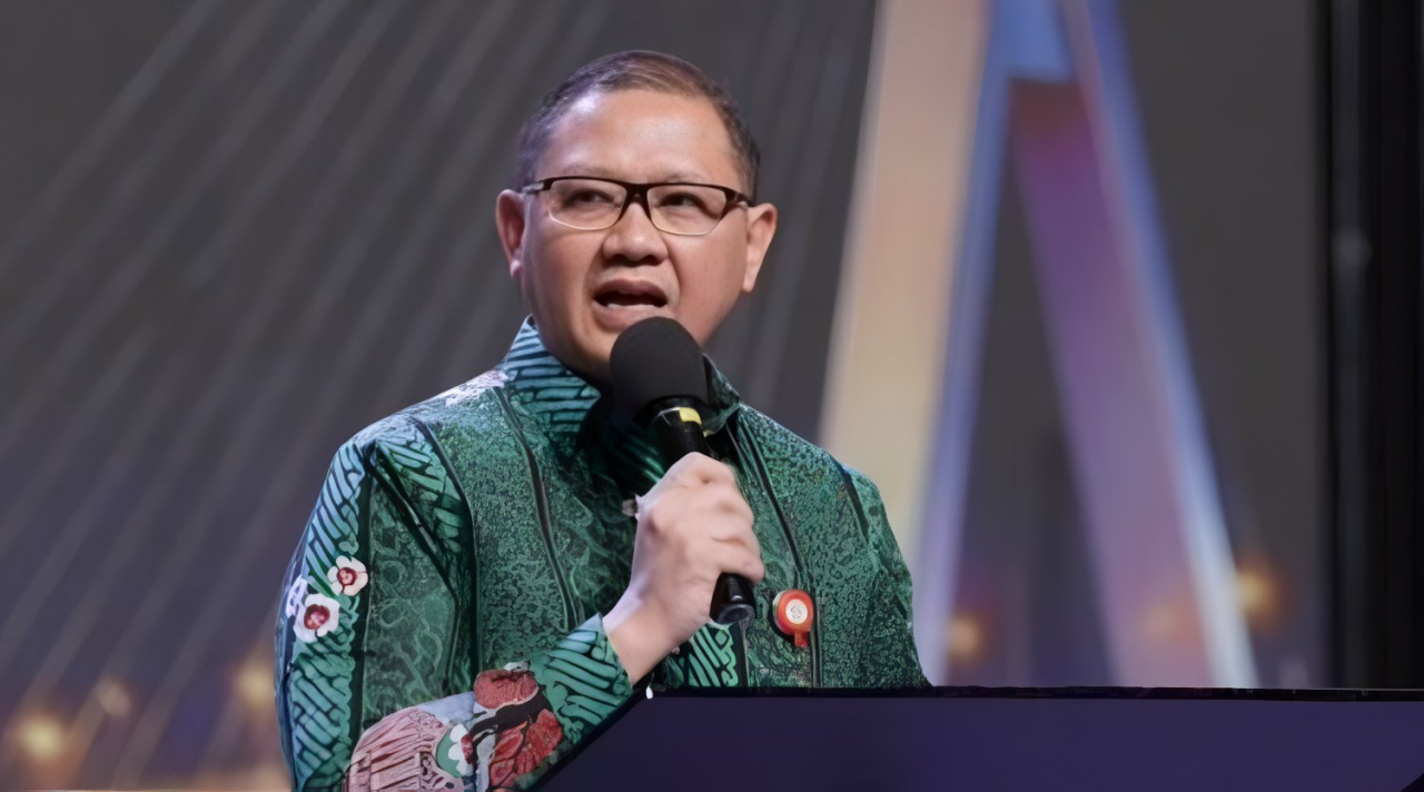 Kepala Dinas Pendidikan Jawa Timur, Aries Agung Paewai