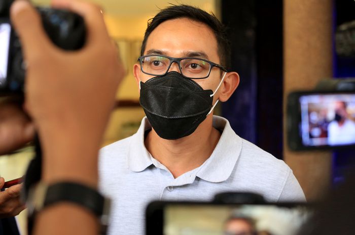 Kabag Humas Pemkot Surabaya, Febriadhitya Prajatara