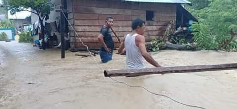 Warga berharap pemerintah daerah segera menyalurkan bantuan terkait banjir di Desa Buya Kecamatan Mangoli, Kepsul. HMP/CHO