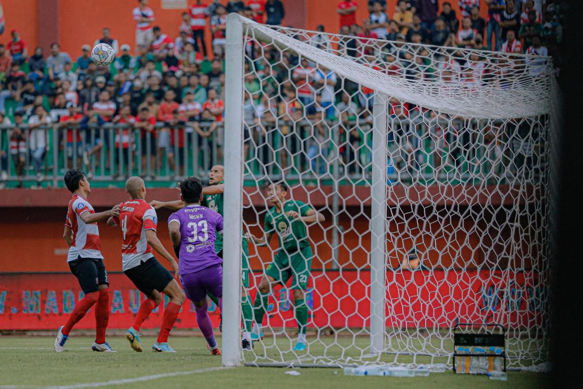 Pemain Depan Maupun Belakang Bisa Cetak Gol