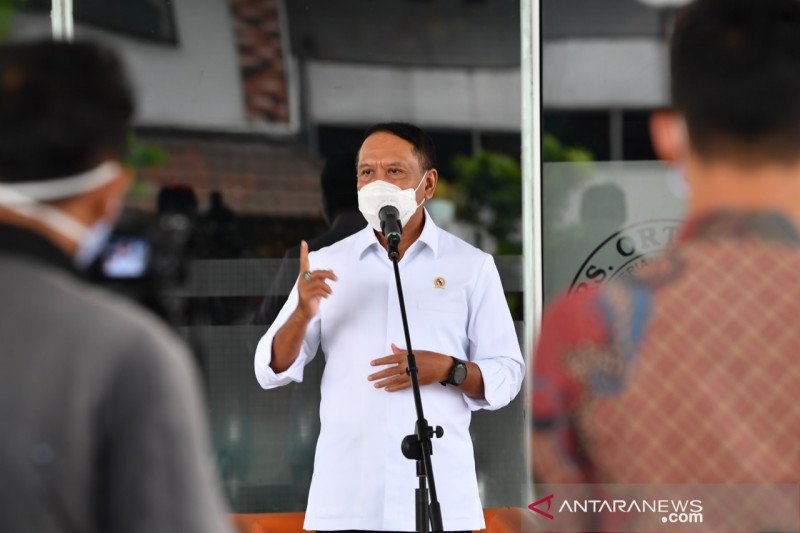 Menteri Pemuda dan Olahraga Zainudin saat melakukan konferensi pers terkait rencana pembangunan laboratorium anti-dopin di Rumah Sakit Ortopedi Prof Dr R. Soeharso Surakarta, Jawa Tengah, Jumat (18/12/2020). (ANTARA/HO-Kemenpora)
