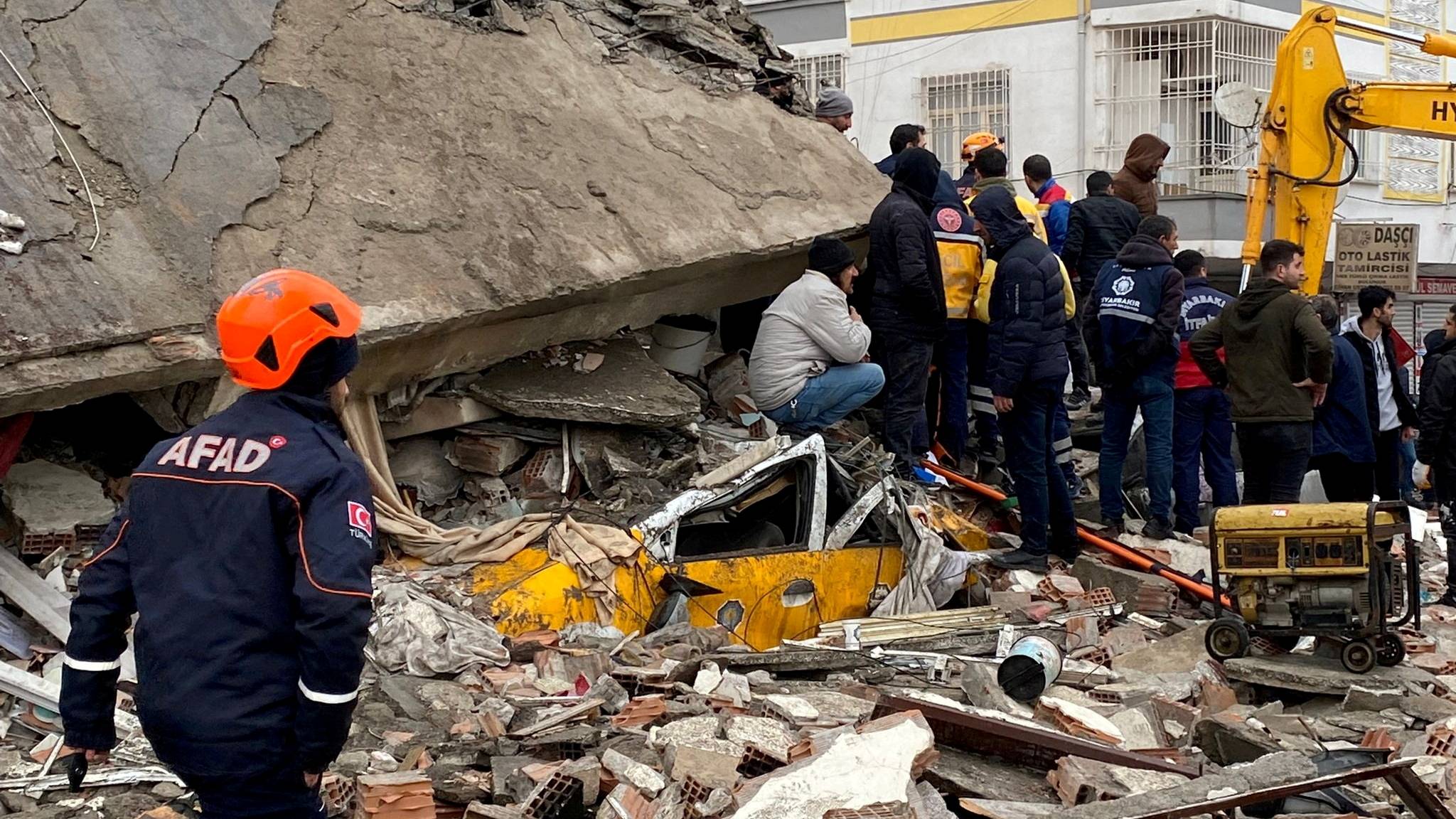 Gempa dengan Magnitudo 5,8 itu terjadi di kedalaman 20 kilometer (Foto: ist)