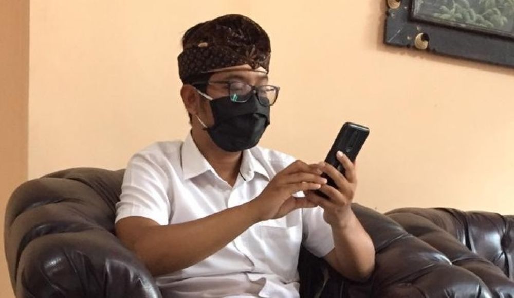 Lurah Dangin Puri I Gusti Agung Gede Okariawan . ( foto : hmp/ide )