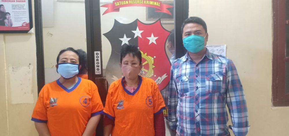 Wanita pemilik uang palsu ditangkap polisi (Foto: HMP/Jimmy)