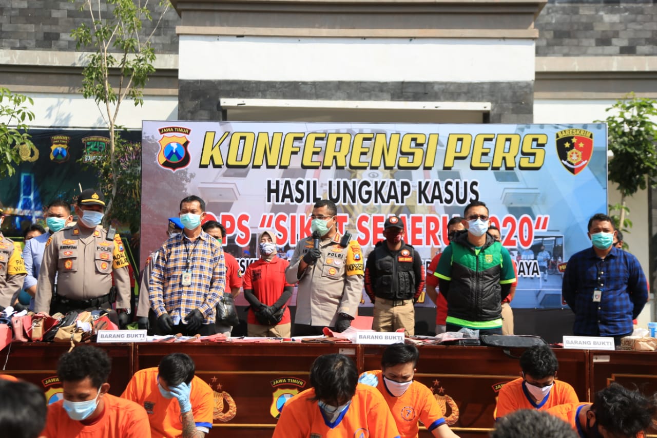 Konferensi pers hasil ungkap kasus Polrestabes Surabaya selama pelaksanaan Operasi Sikat Semeru 2020.