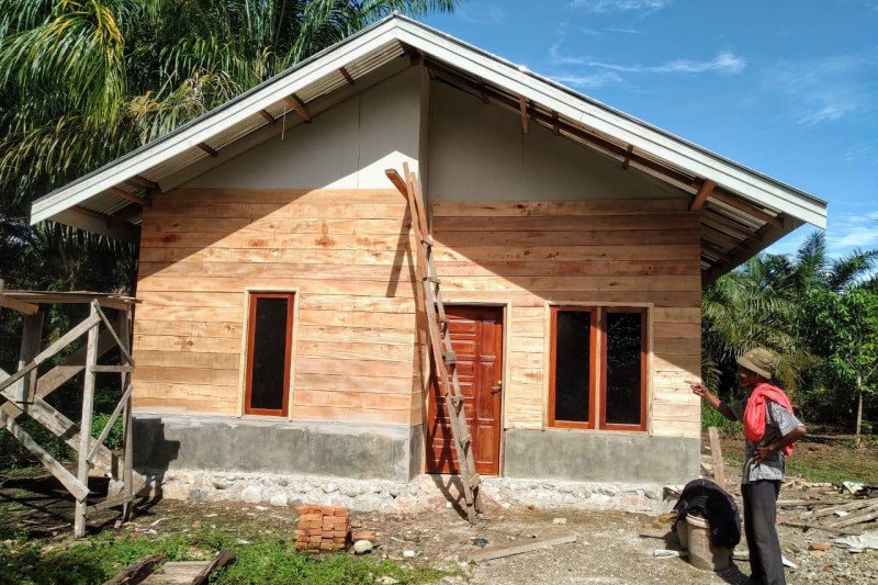 Pembangunan rumah yang menggunakan program Bantuan Stimulan Perumahan Swadaya. (Tim Komunikasi Publik BP2P Sumatera III/ Bag Hukum Dan Komunikasi Publik Ditjen Perumahan Kementerian PUPR)