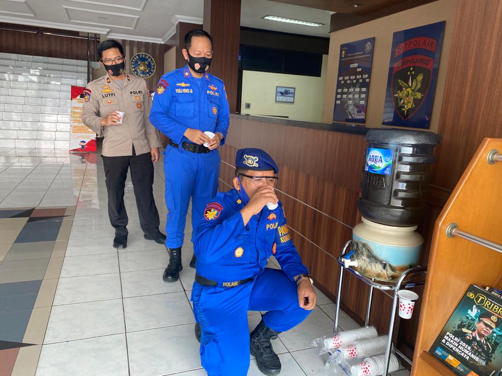 Ditpolair Korpolairud Sediakan Minuman Probiotik di Depan Mako