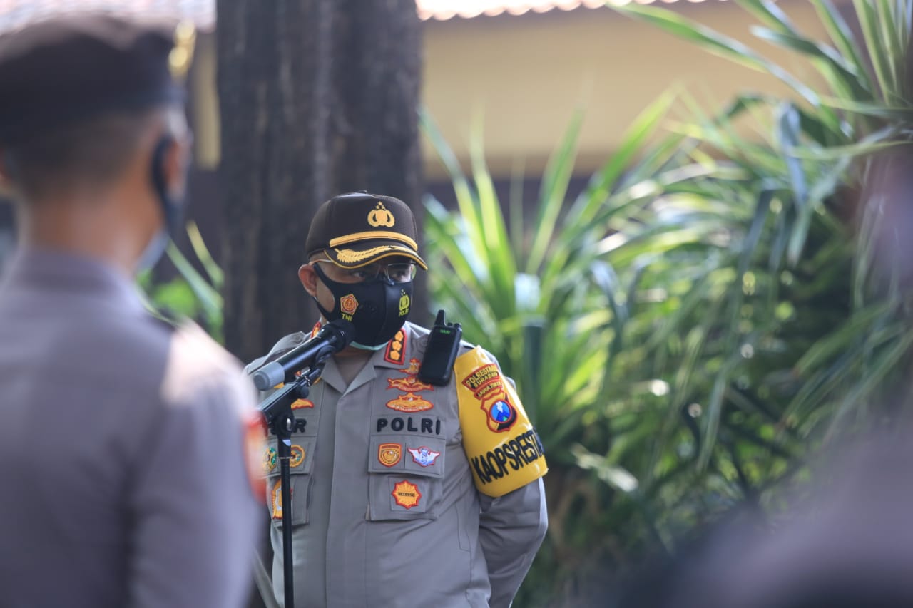 Dua Paslon Pilwali Surabaya Dapat Walpri Bersenjata Lengkap