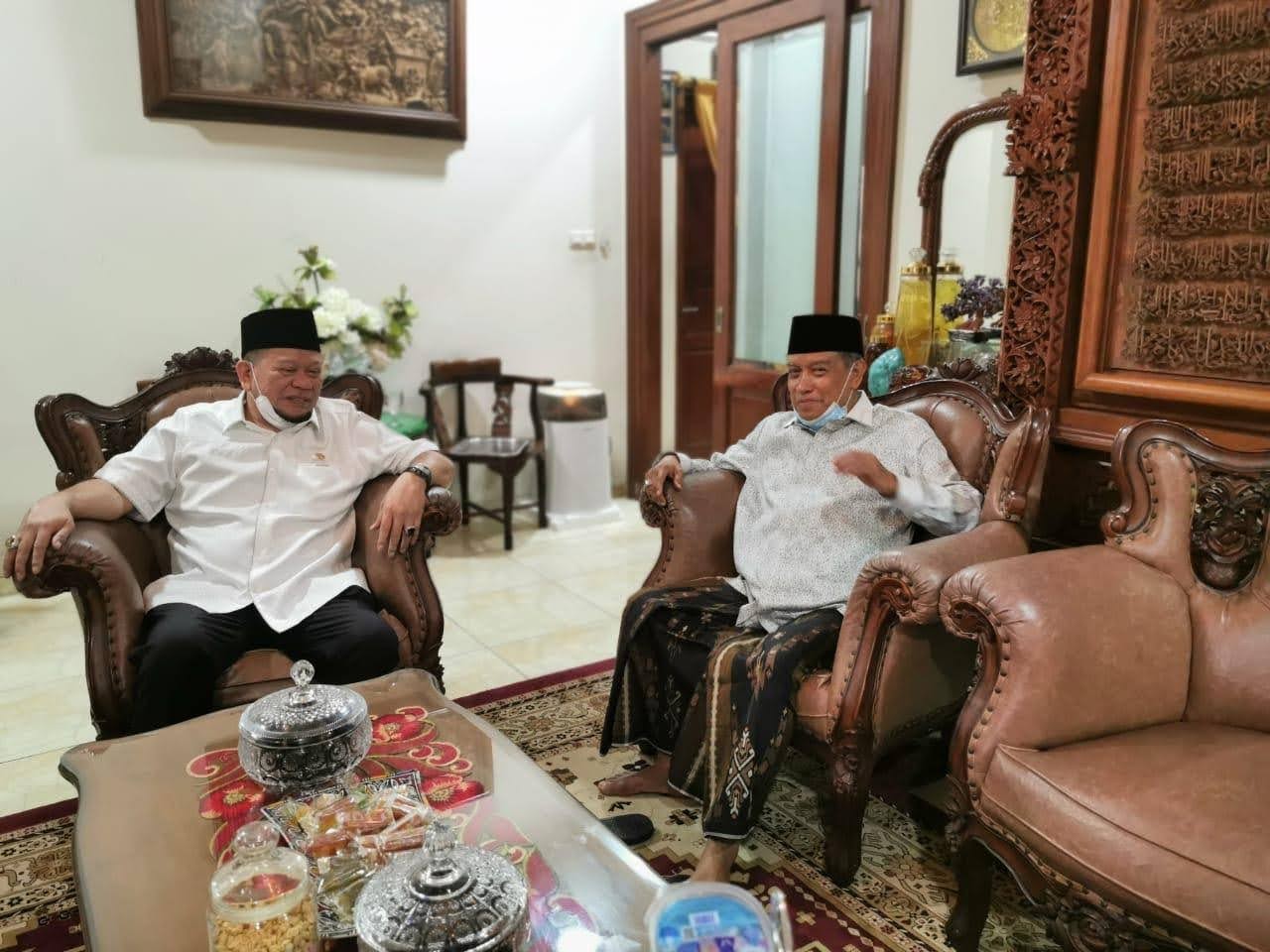LaNyalla Mahmud Mattalitti ketika bersilaturahmi di kediaman Ketua PBNU Said Aqil Siraj.