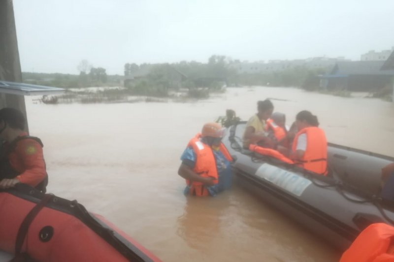 Hujan Lebat sejak Jumat, Tanjung Pinang Dikepung Banjir