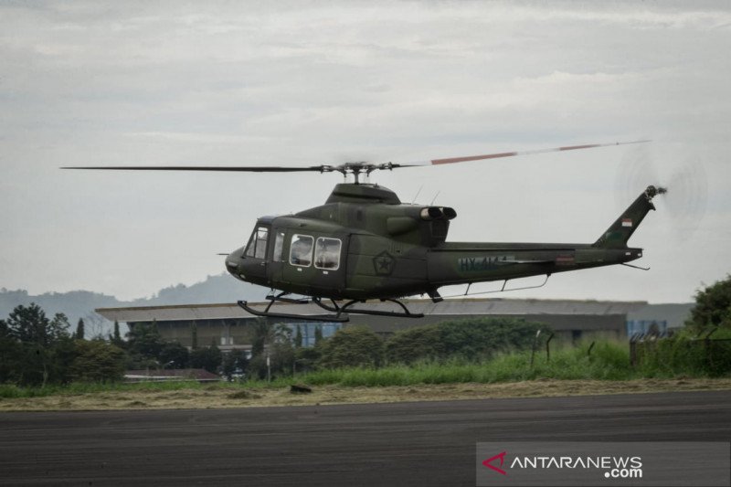 Helikopter Bell 412EPI yang diserahkan PT Dirgantara Indonesia (DI) kepada Mabes TNI Angkatan Darat. ANTARA/HO-Humas PT DI

