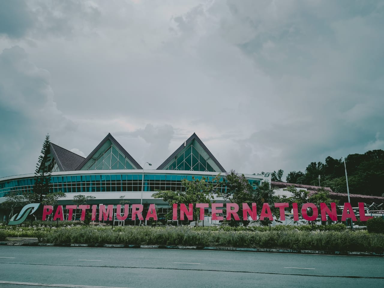 Salah satu Bandara yang dikelola oleh PT Angkasa Pura I. HMP/BOY