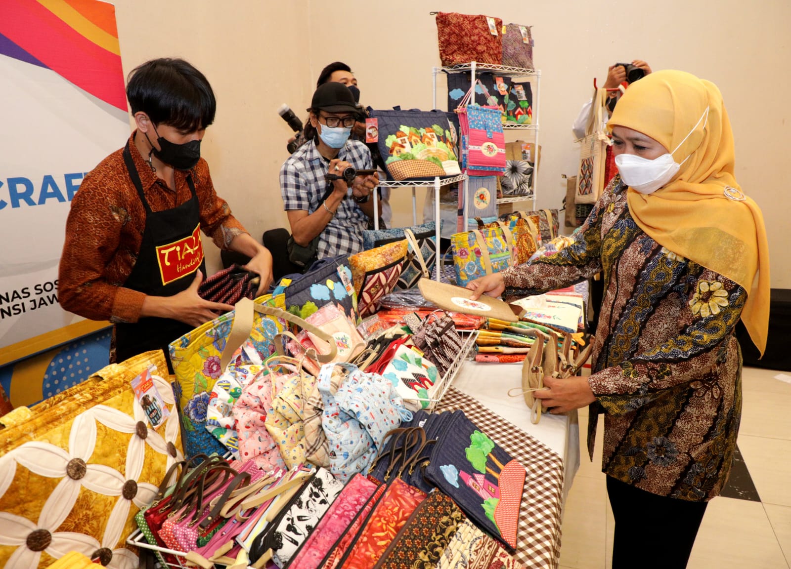 Khofifah : Pemprov Jatim Kembangkan Jatim Bejo ( Belanja Online )