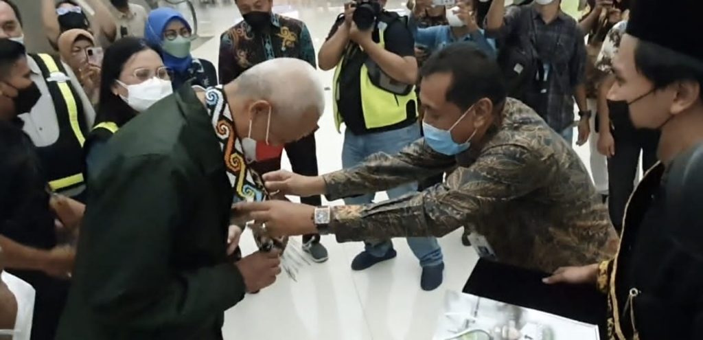 Gubernur Jawa Tengah, Ganjar Pranowo saat bersama  Presiden Joko Widodo