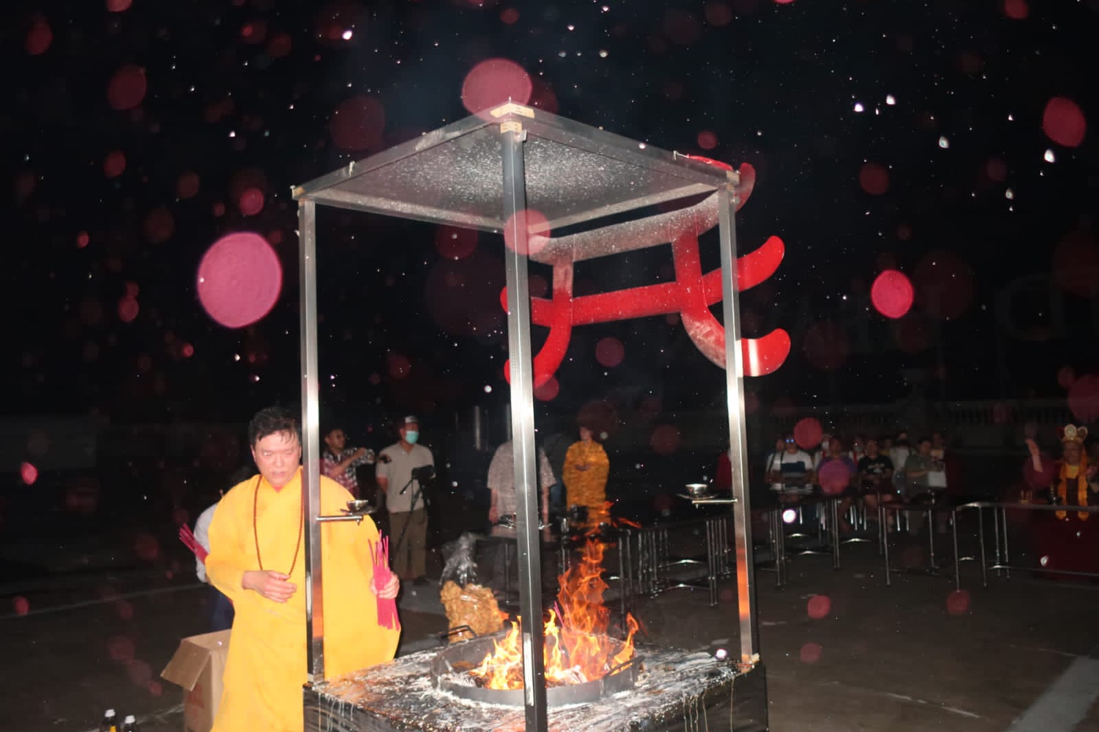 Rumah Duka Grand Heaven Surabaya Rayakan Puncak Bulan Cheng Beng