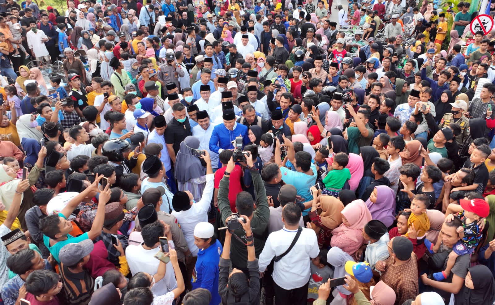 Ketua Umum DPP Partai Demokrat Agus Harimurti Yudhoyono (AHY) hari ini, Rabu (11/4/2023) memulai kunjungan Safari Ramadhan di Madura.