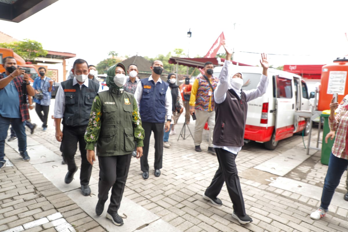 Gubernur Khofifah imbau kepada seluruh pemudik yang akan balik melakukan perjalanan via tol panjang senantiasa waspada terhadap human error
