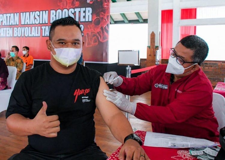 Kementerian Kesehatan menambahkan regimen vaksin Indovac sebagai booster kedua untuk vaksin primer Pfizer selain vaksin AstraZeneca