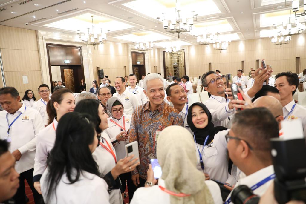 Ganjar dalam Rakernas Kamar Dagang dan Industri (Kadin) Indonesia Bidang Pekerjaan Umum, Perumahan Rakyat, dan Infrastruktur di Hotel Tentrem, Kota Semarang, Jateng, Kamis (31/8/2023).