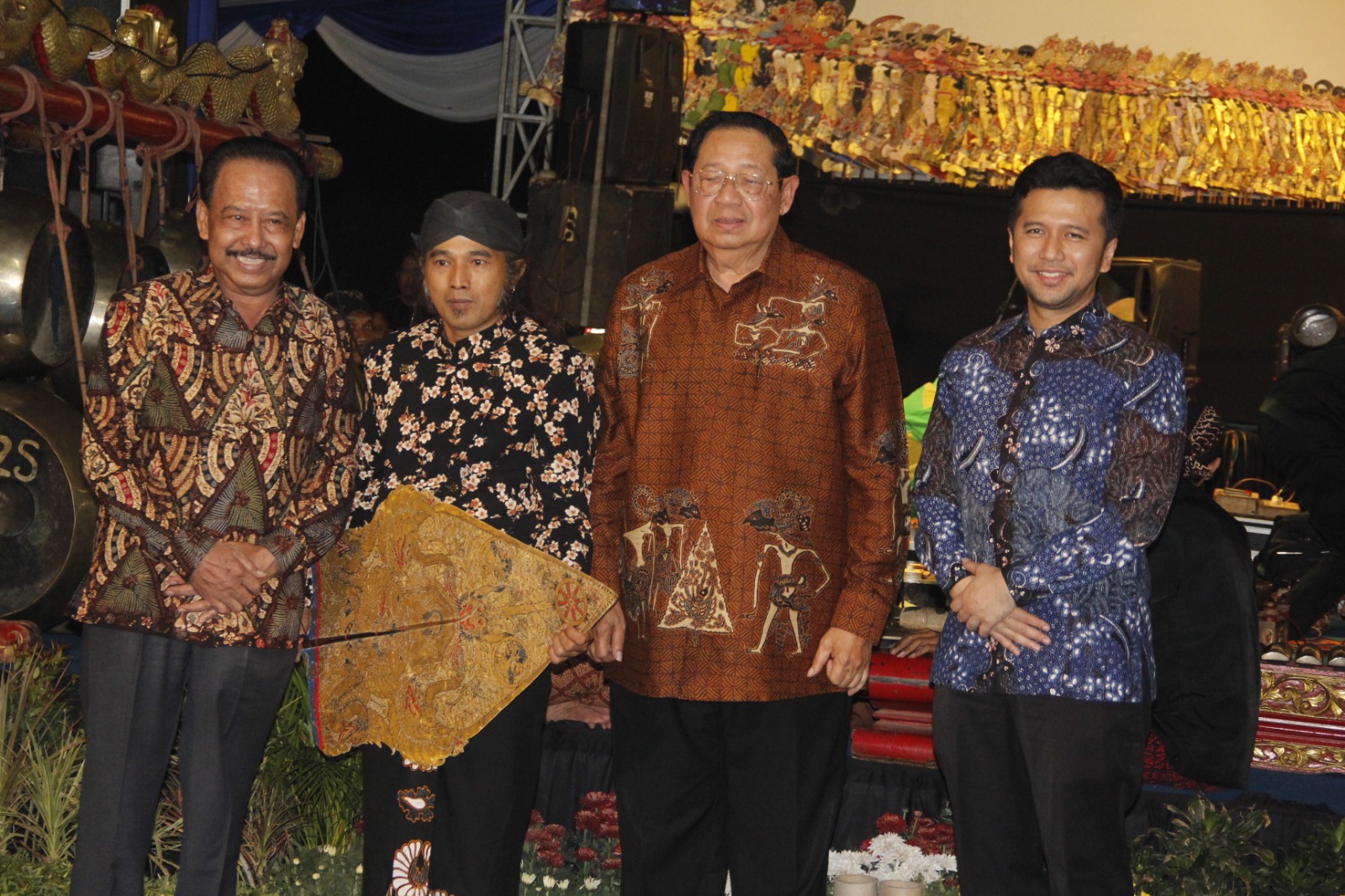 Presiden keenam Susilo Bambang Yudhoyono all out turun gunung ke Jatim. Kali ini blusukan ke desa desa Kempleng Kecamatan Purwoasri kabupaten Kediri.