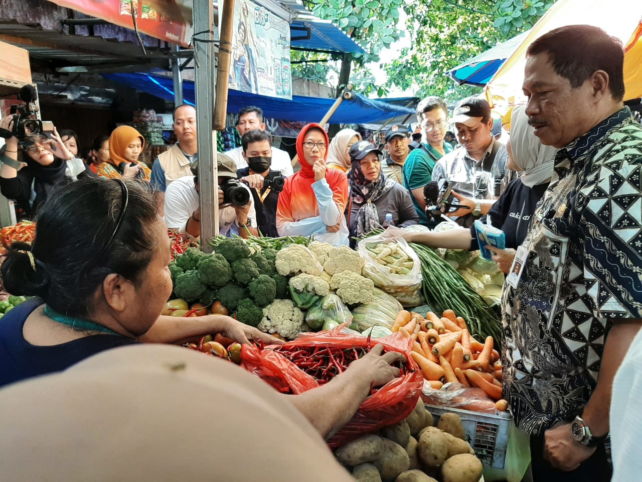 Sepekan Gelar Operasi Pasar, Pemprov Jateng Berhasil Tekan Harga Cabai