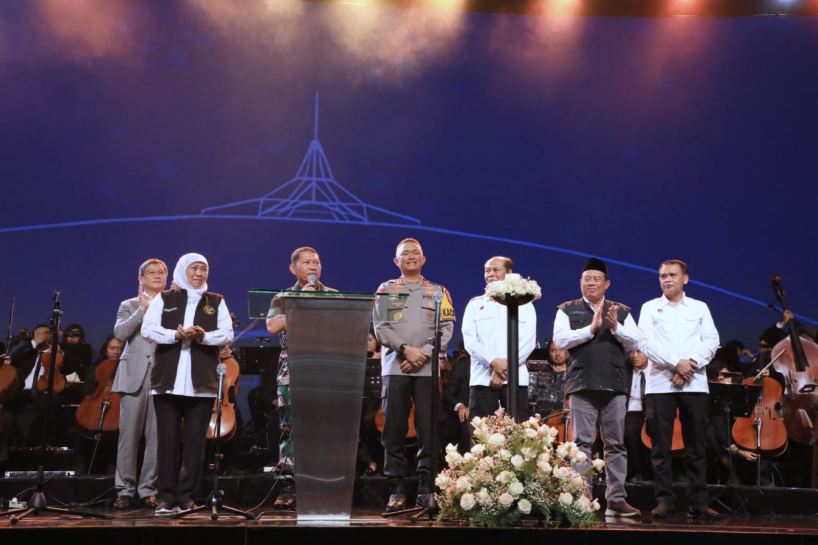 Gubernur Khofifah Serukan Ibadah Natal Berjalan Aman, Damai dan Penuh Kasih