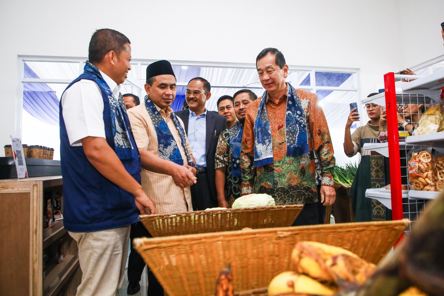 Wakil Gubernur Jawa Tengah, Taj Yasin Maimoen, dalam peluncuran Program Solusi Lengkap Pertanian sekaligus peresmian Gedung Kewirausahaan Universitas Diponegoro (Undip) di Batang, Selasa (25/2/2025).