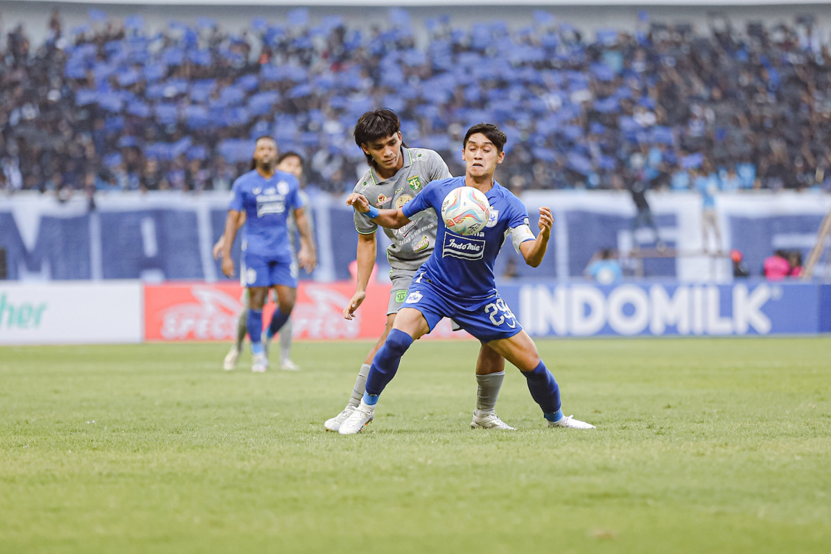 Dua Gol Fortes Kalahkan Persebaya
