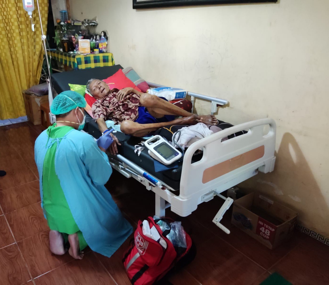Pemkot Surabaya Beri Penanganan Medis Terbaik Cak Sapari