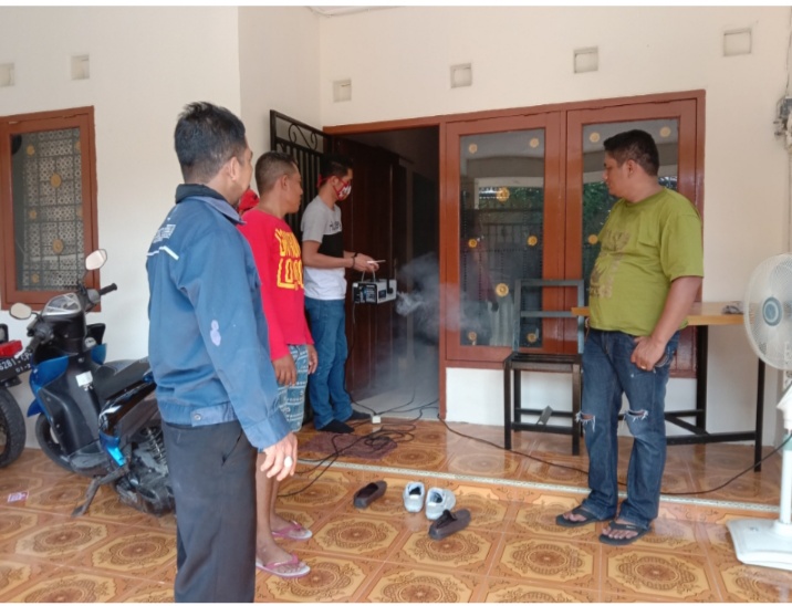 Antisipasi Corona, Warga Puri Asta Kencana Lakukan Fogging Mandiri