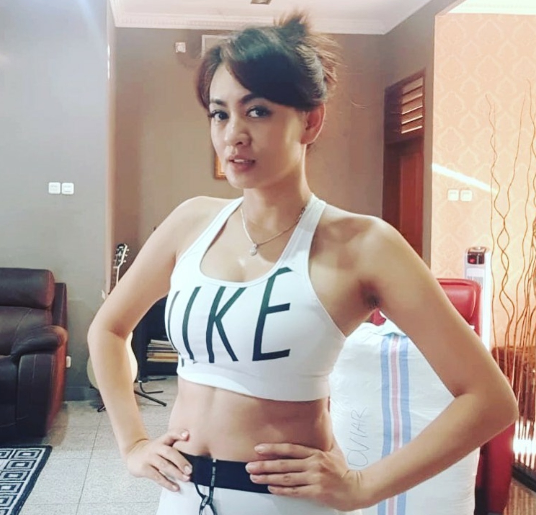 Yeyen Lidya. IG Pribadi