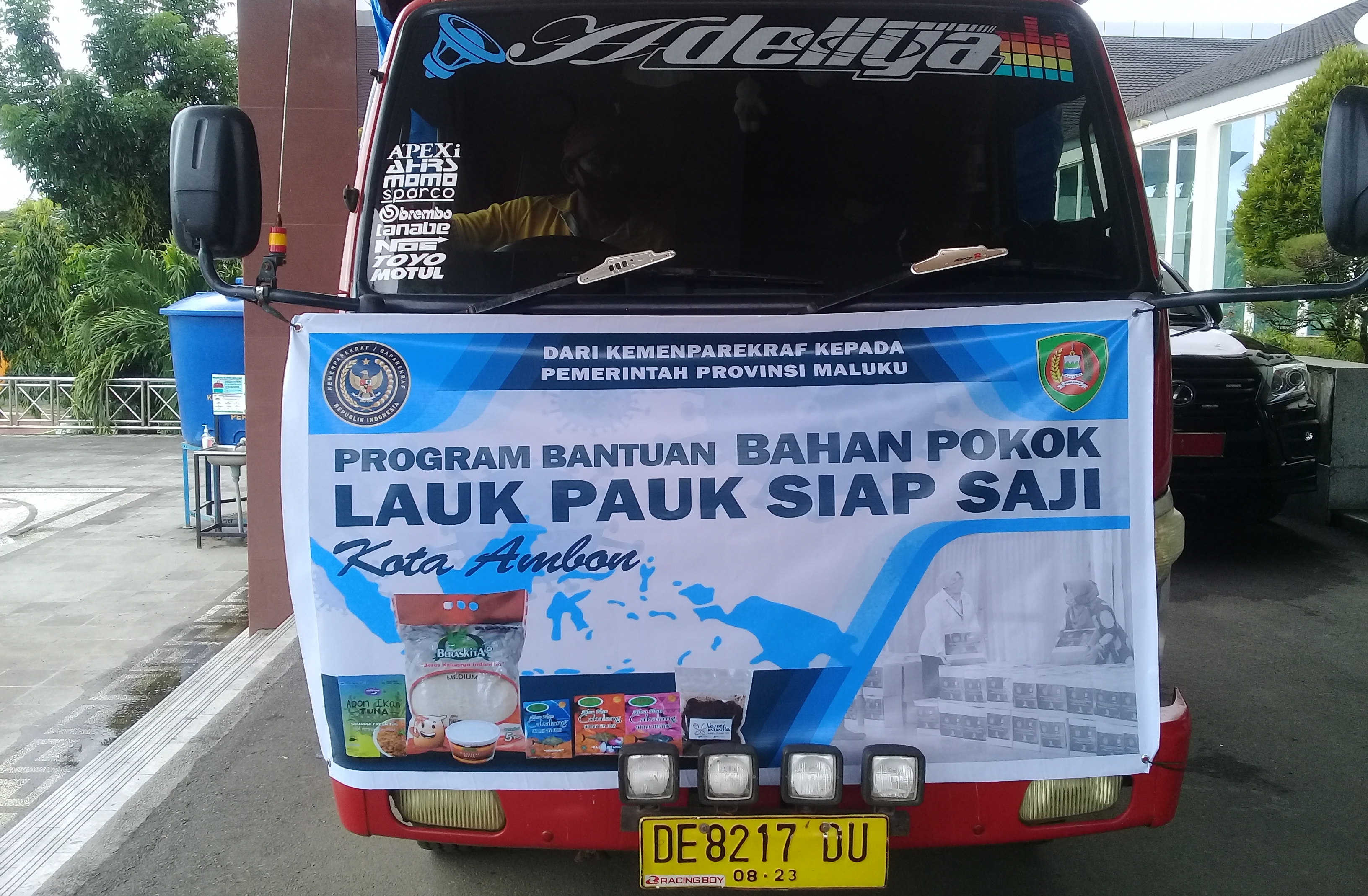 Bantuan dari KemenParKeraf untuk Provinsi Maluku (Foto: HMP/Cho)