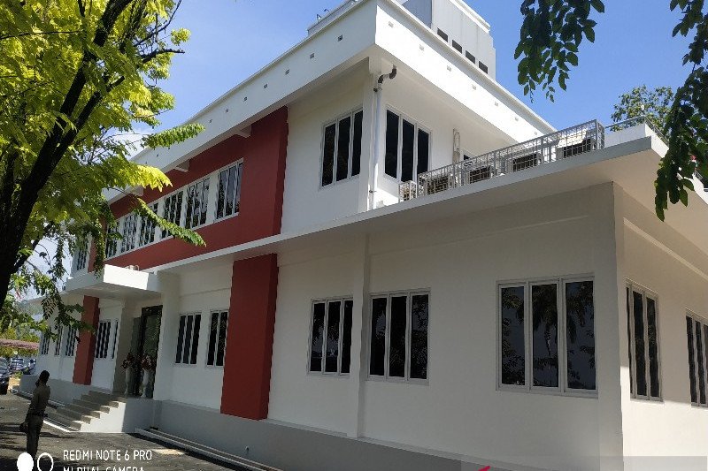PUPR Serahkan Kantor KPU yang selesai Direhab