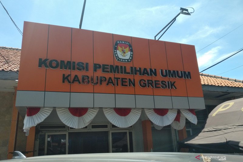 Kantor KPU Gresik. (ANTARA /A Malik Ibrahim)