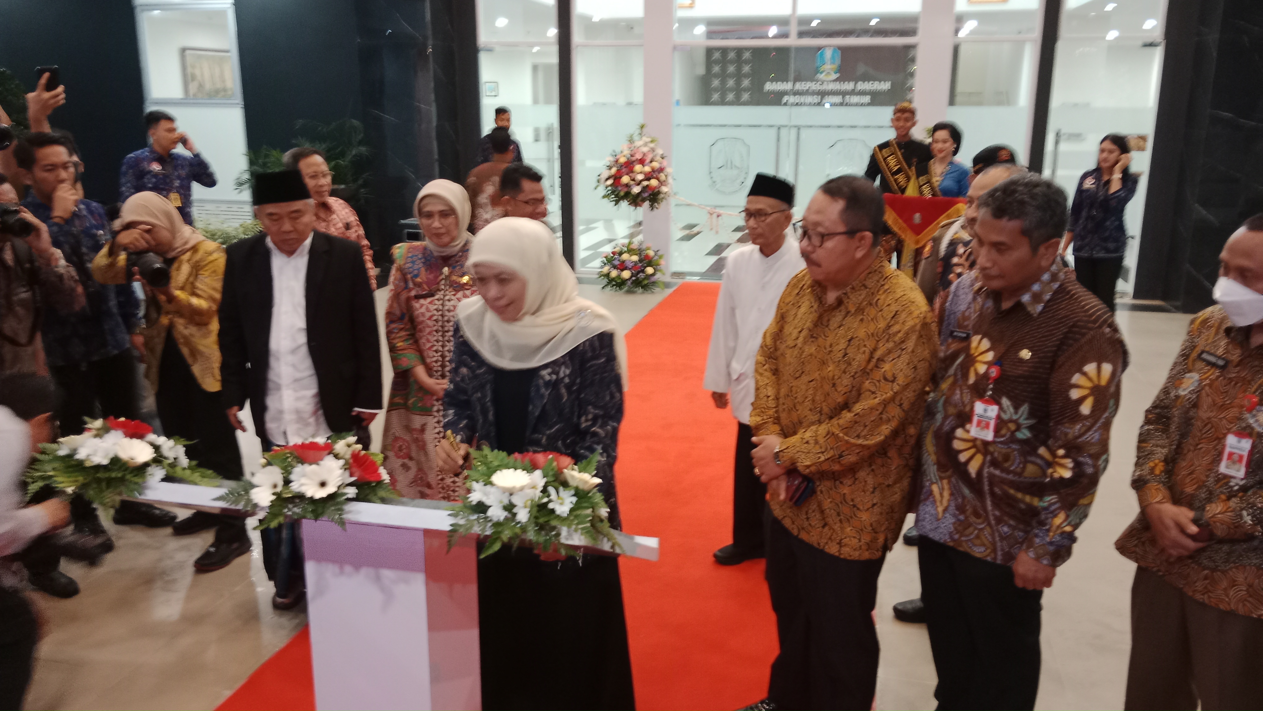 Gubernur Khofifah Harap BKD Berikan Layanan Maksimal