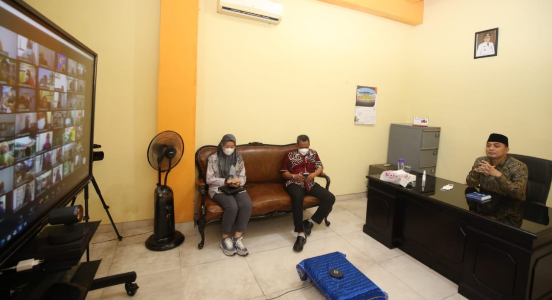 Wali Kota Surabaya Eri Cahyadi bersiap untuk ngantor kembali di kantor kelurahan seperti yang dilakukannya di awal-awal menjabat atau sekitar bulan Mei 2021 silam