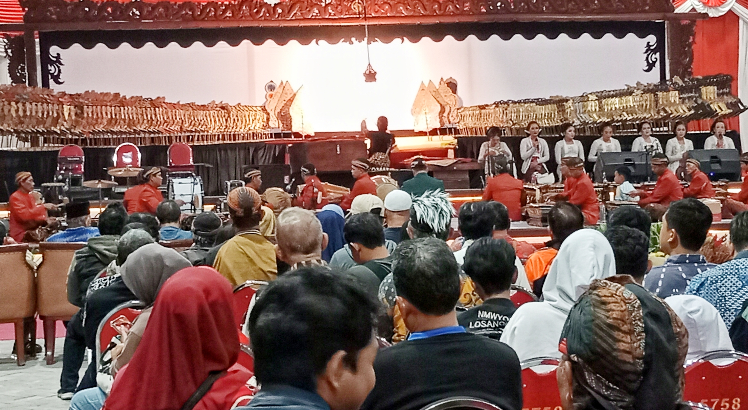 Untag Surabaya menyelenggarakan Pagelaran Wayang Kulit dalam rangka memperingati HUT Kemerdekaan RI Ke-79 dan Dies Natalies Untag Surabaya ke-66