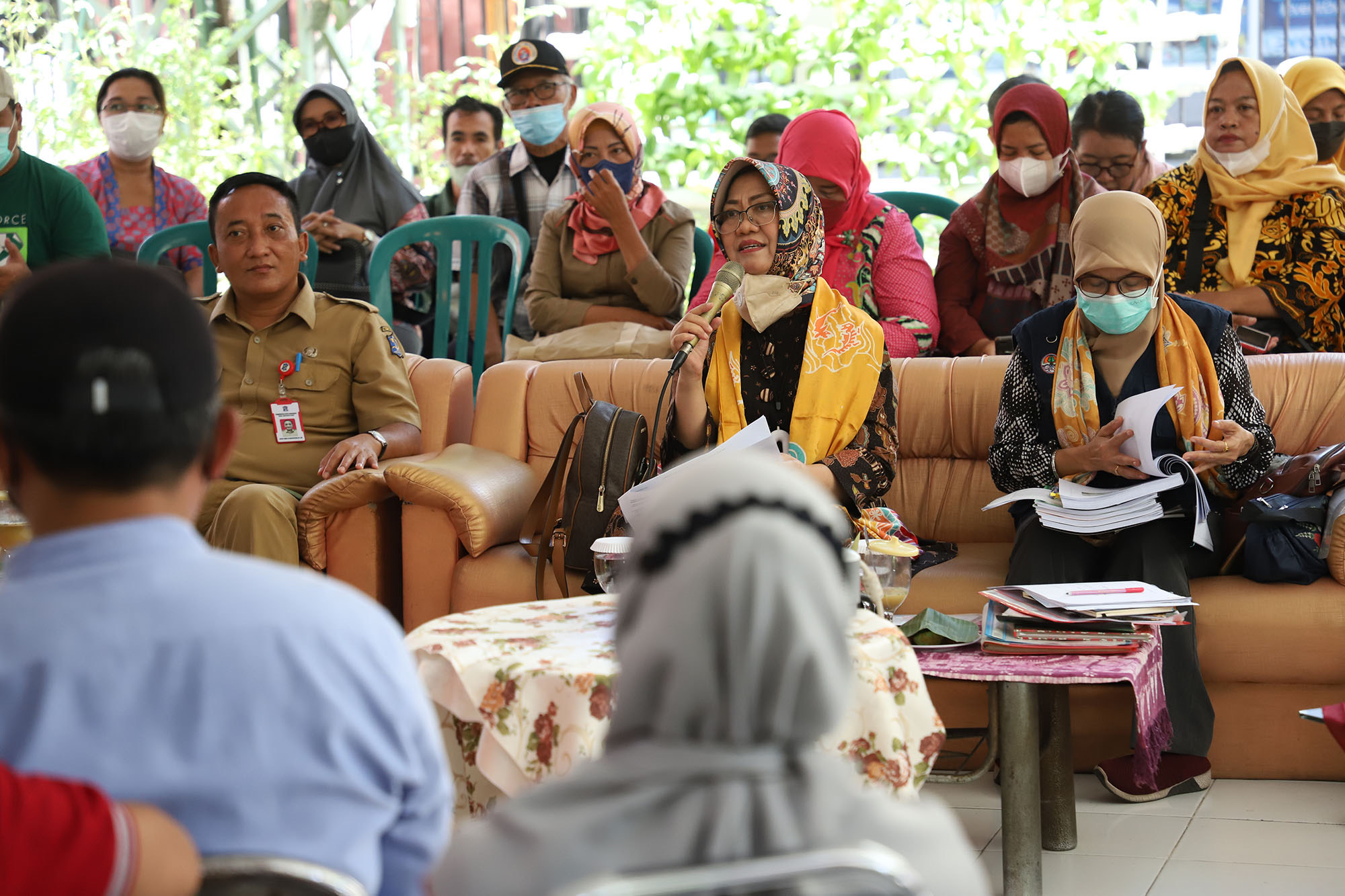Pemkot Surabaya menyambut hangat kehadiran Tim Verifikator Program Kampung Iklim Lestari Tahun 2022 di Pendopo Kelurahan Kebonsari Kecamatan, Jambangan Kota Surabaya, Senin (22/8/2022) 