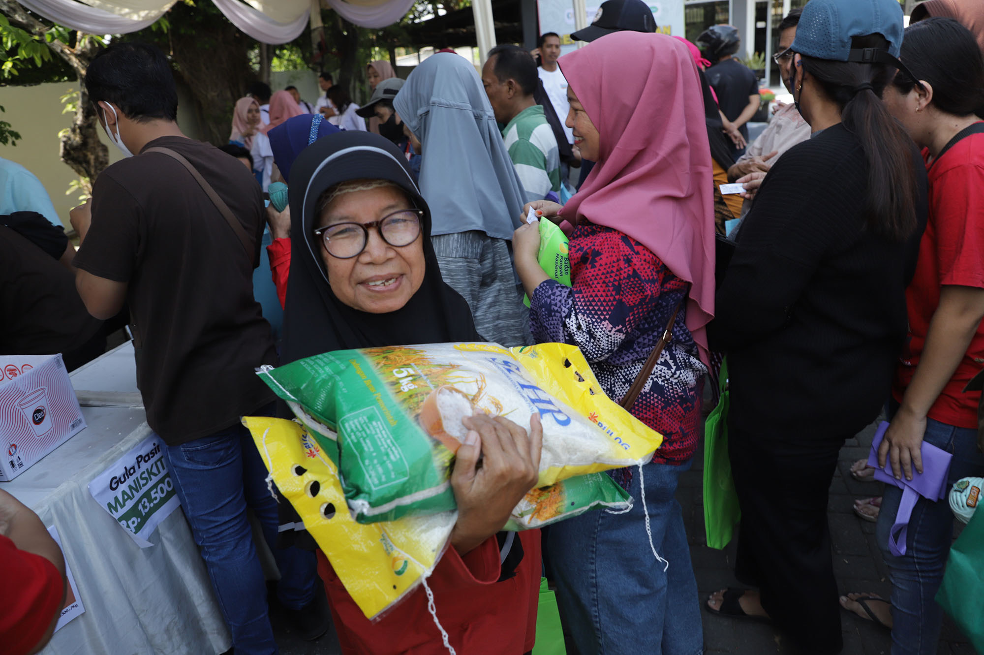 Belanja Cerdas Saat Ramadan, Manfaatkan Pasar Murah dan Kios TPID di Surabaya!