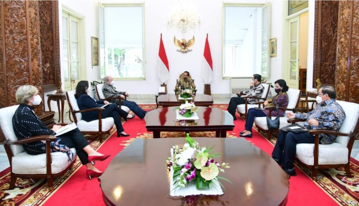 Presiden Jokowi Bertemu Delegasi Bank Dunia di Istana Merdeka