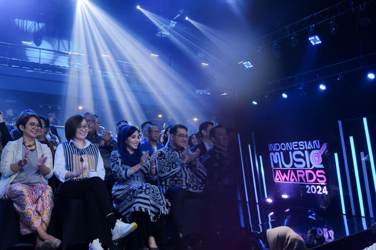 Menteri Riefky Harsya Apresiasi Indonesian Music Awards 2024: Mendorong Kreativitas dan Identitas Musik Indonesia