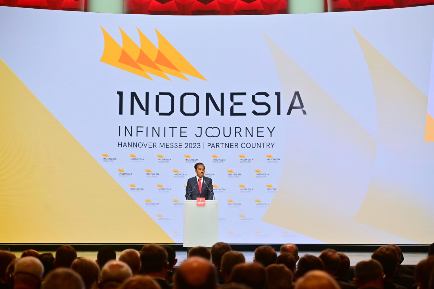 Presiden Jokowi menghadiri Hannover Messe, Minggu (16/04/2023), di Jerman. (Foto: BPMI Setpres)


