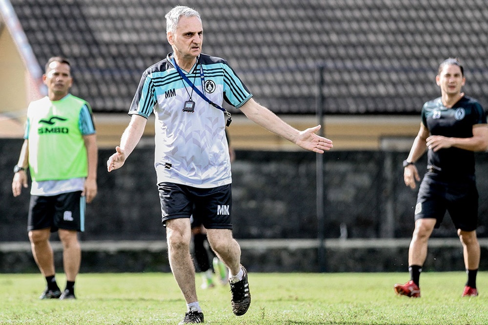 pelatih PSS Sleman  Marian Mihail