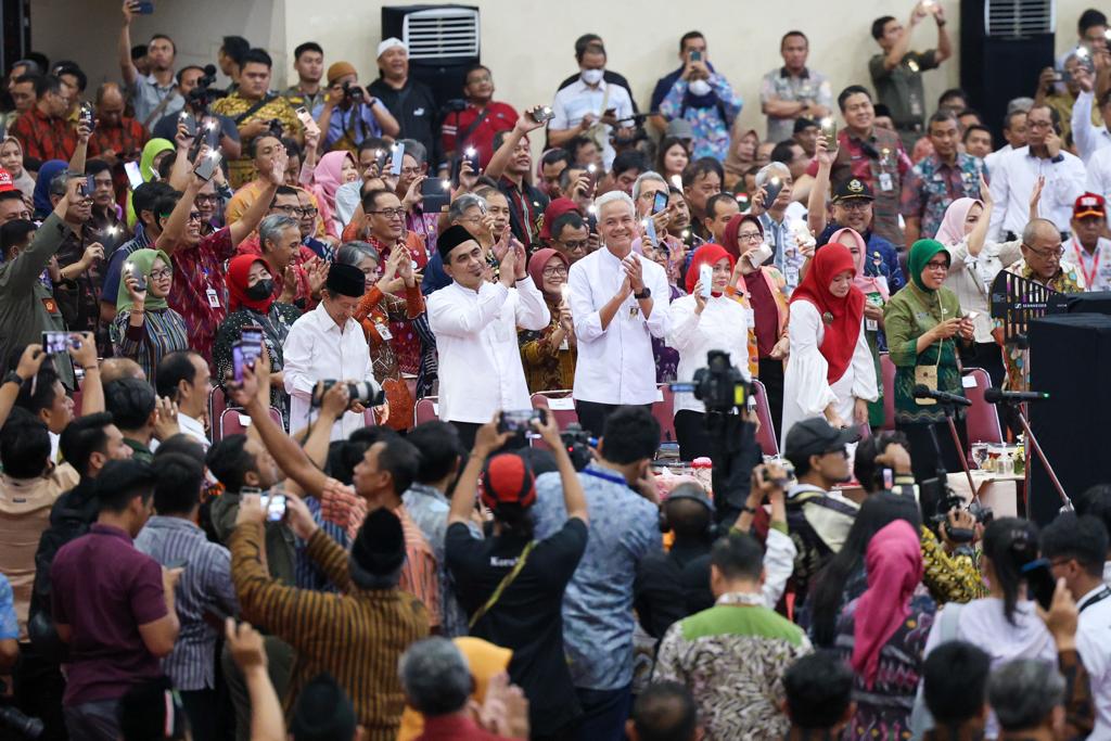 Ganjar Pranowo dan Taj Yasin Maimoen resmi mengakhiri bakti mereka sebagai pasangan Gubernur-Wakil Gubernur Jawa Tengah, Selasa (5/9/2023). 