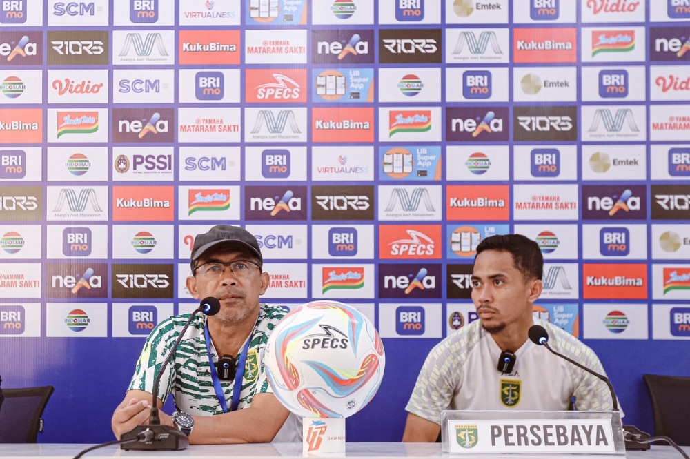 Pelatih persebaya aji santoso