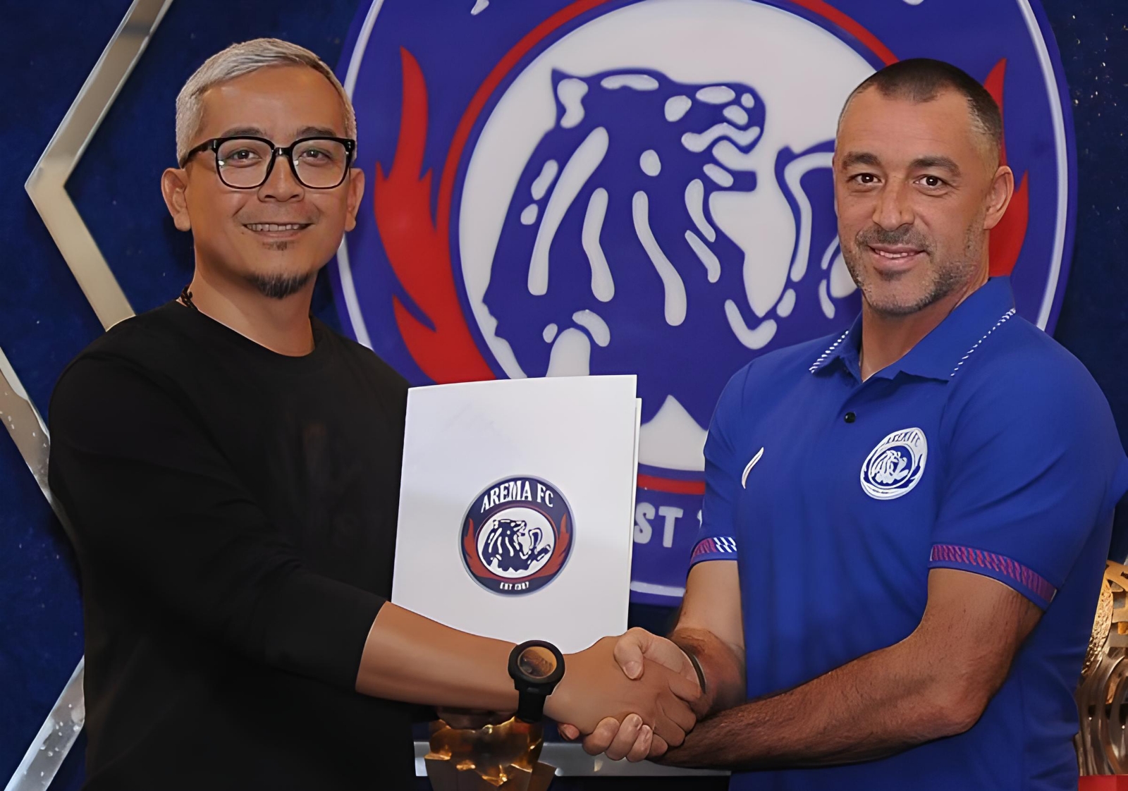 Arema FC resmi memperkenalkan Jose Manuel Gomes da Silva atau Ze Gomes sebagai pelatih baru