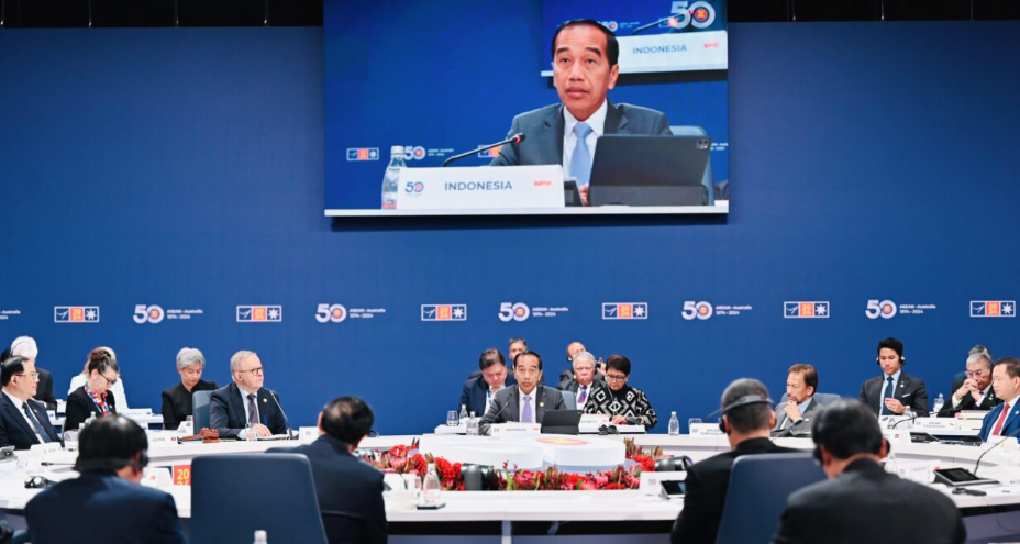 Presiden Joko Widodo berpidato pada sesi pleno Konferensi Tingkat Tinggi (KTT) Khusus ASEAN-Australia di Melbourne Convention and Exhibition Center, Melbourne, Australia, Rabu, 6 Maret 2024. Foto: BPMI Setpres/Laily Rachev
