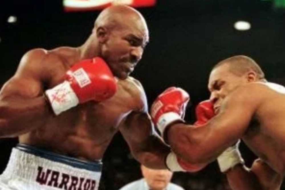 Mike Tyson vs Holyfield. IST