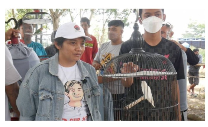 Anggota Fraksi PDI Perjuangan DPRD Provinsi Jawa Timur Diana Amaliyah Verawatiningsih menyempatkan diri hadir di Lapangan Gantangan G24 Ndoyo, Selosari. Mageten. 