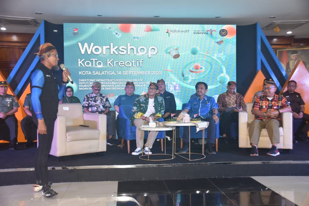Sekdaprov Jawa Tengah, Sumarno saat mengikuti workshop “Kabupaten/ Kota Kreatif  (KaTa Kreatif) Indonesia”, di ruang Kaloka Setda Salatiga, Kamis (14/9/2023).